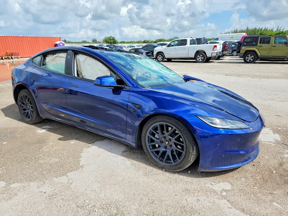 Photo 4 from auction – 2025 TESLA MODEL 3 with VIN 5YJ3E1EAXSF883437