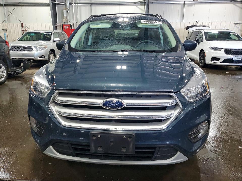 Photo 5 from auction – 2019 FORD ESCAPE with VIN 1FMCU9GD2KUC04532
