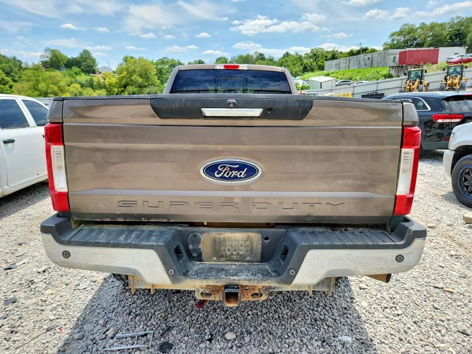 Photo 6 from auction – 2018 FORD F250 with VIN 1FT7X2B63JEC38002