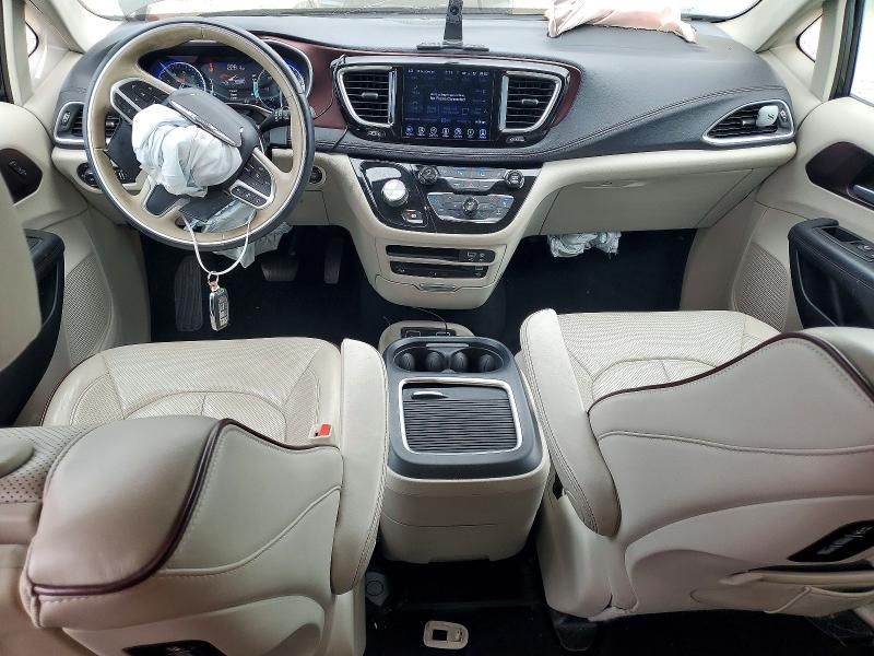 Photo 8 from auction – 2017 CHRYSLER PACIFICA with VIN 2C4RC1GG3HR643483