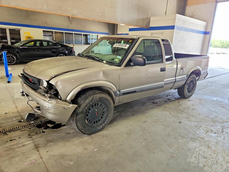 Photo 1 from auction – 2000 GMC SONOMA with VIN 1GTDT19W5Y8118306