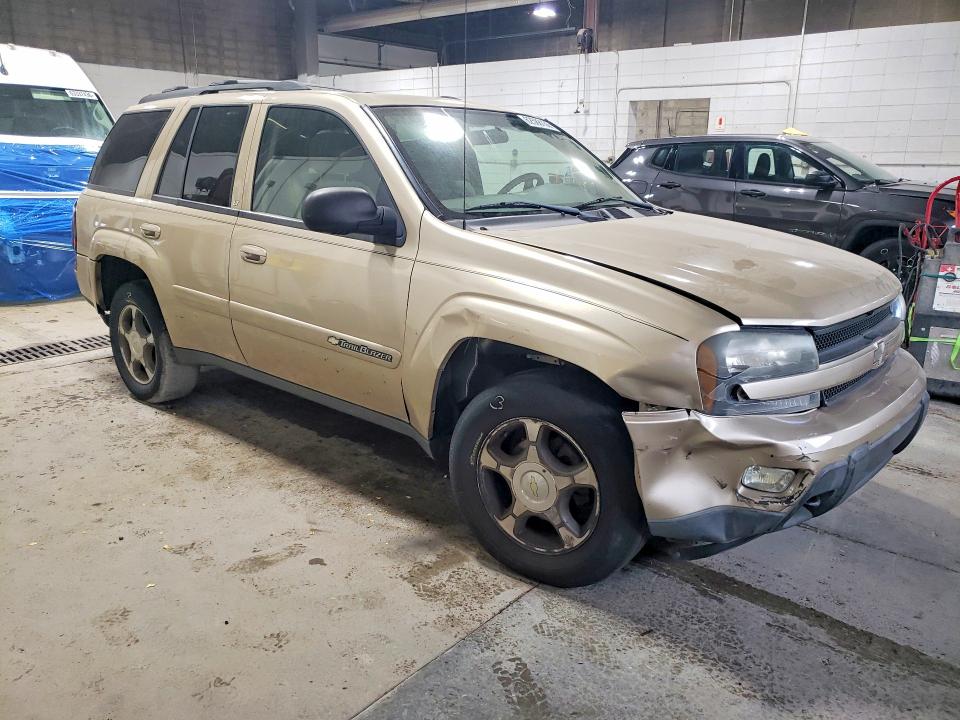 Photo 4 from auction – 2004 CHEVROLET TRAILBLAZER with VIN 1GNDT13S242223167