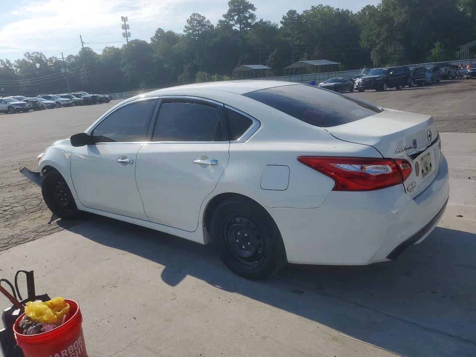 Photo 2 from auction – 2017 NISSAN ALTIMA with VIN 1N4AL3AP1HC144312