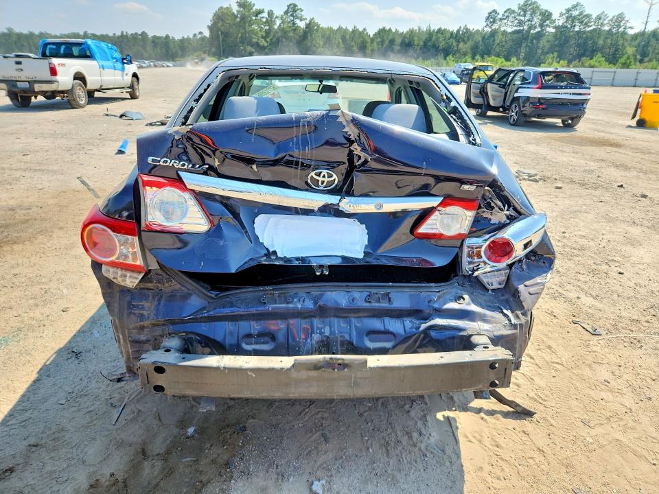 Photo 6 from auction – 2013 TOYOTA COROLLA with VIN 2T1BU4EE8DC941023