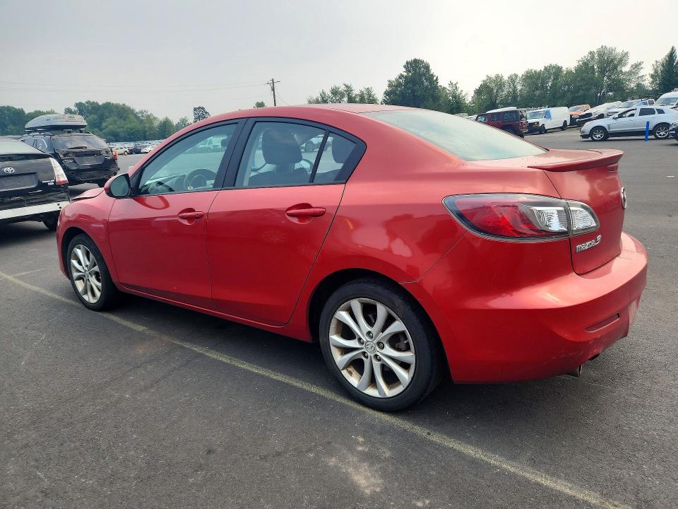 Photo 2 from auction – 2011 MAZDA 3 with VIN JM1BL1U51B1386985