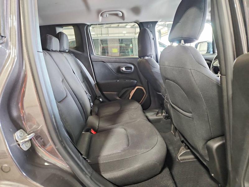 Photo 11 from auction – 2017 JEEP RENEGADE with VIN ZACCJBBB7HPF67915
