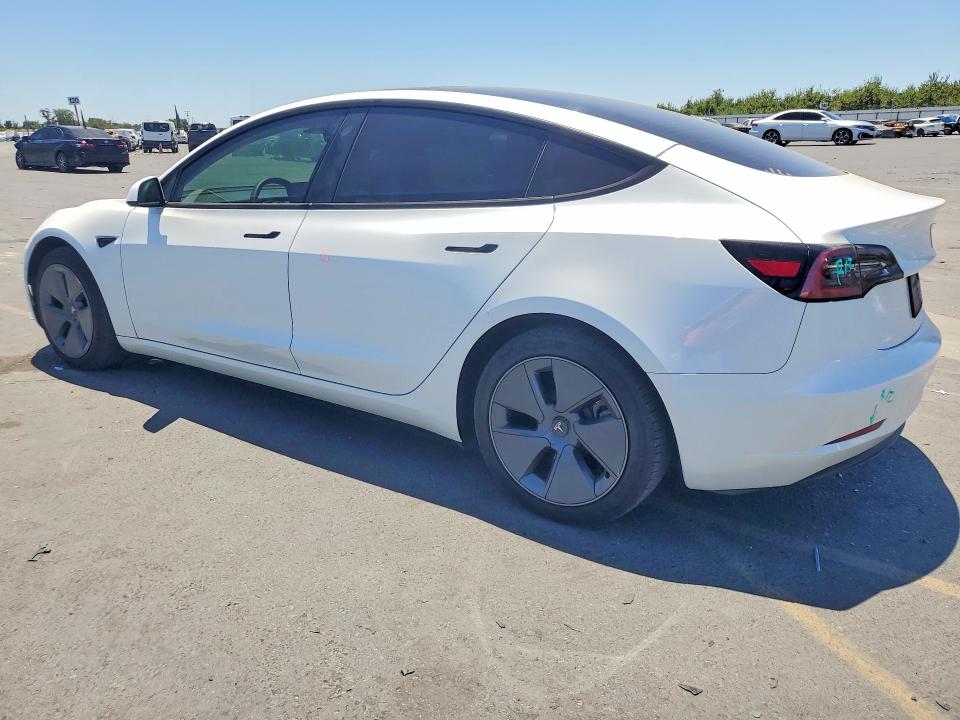 Zdjęcie 2 z aukcji – 2023 TESLA MODEL 3 z VIN 5YJ3E1EA2PF562791