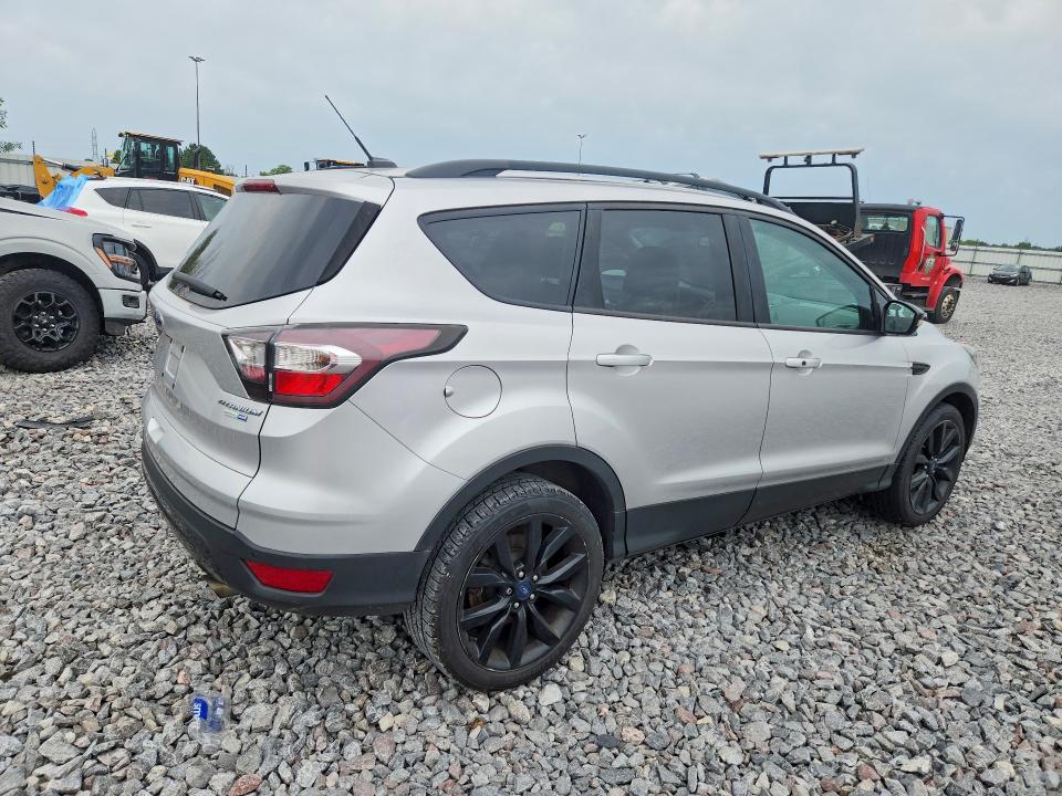 Photo 3 from auction – 2017 FORD ESCAPE with VIN 1FMCU9JD2HUA89884