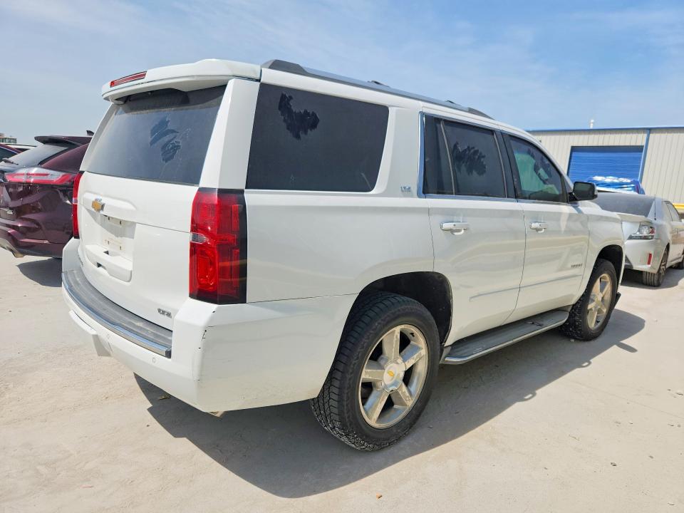Photo 3 from auction – 2015 CHEVROLET TAHOE with VIN 1GNSCCKC8FR161992