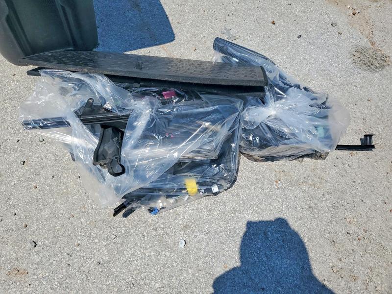 Photo 13 from auction – 2019 TOYOTA RAV4 with VIN 2T3F1RFV0KW005597