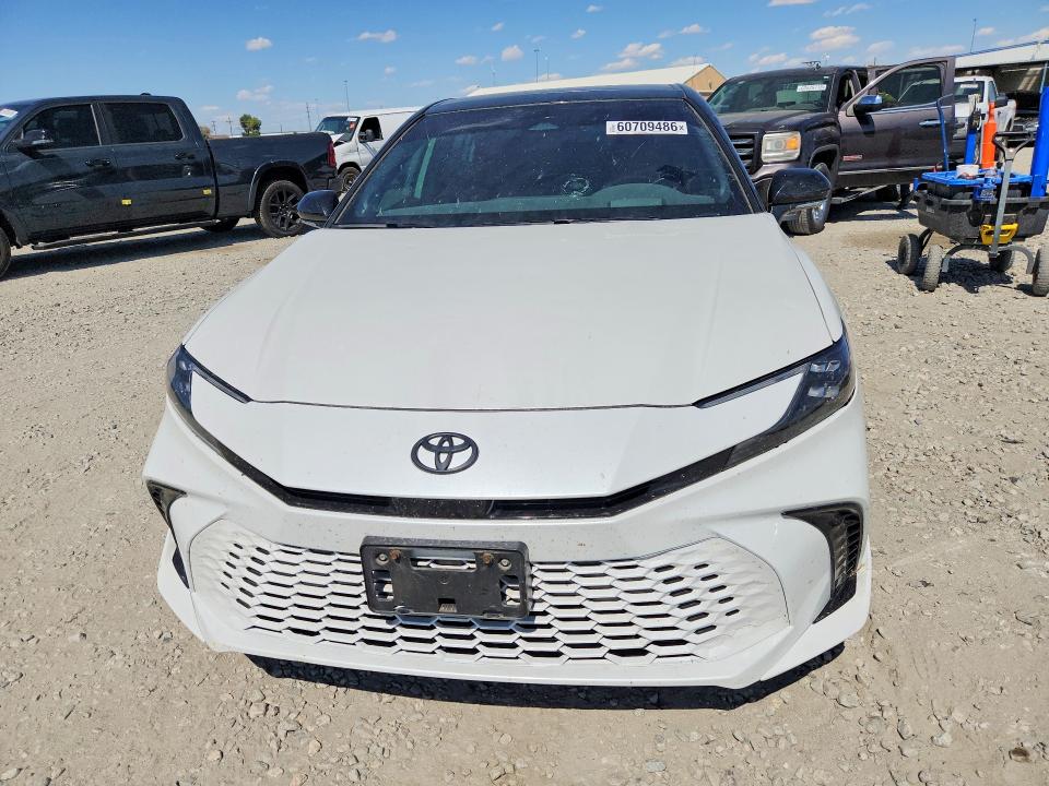 Photo 5 from auction – 2025 TOYOTA CAMRY with VIN 4T1DAACK3SU051629