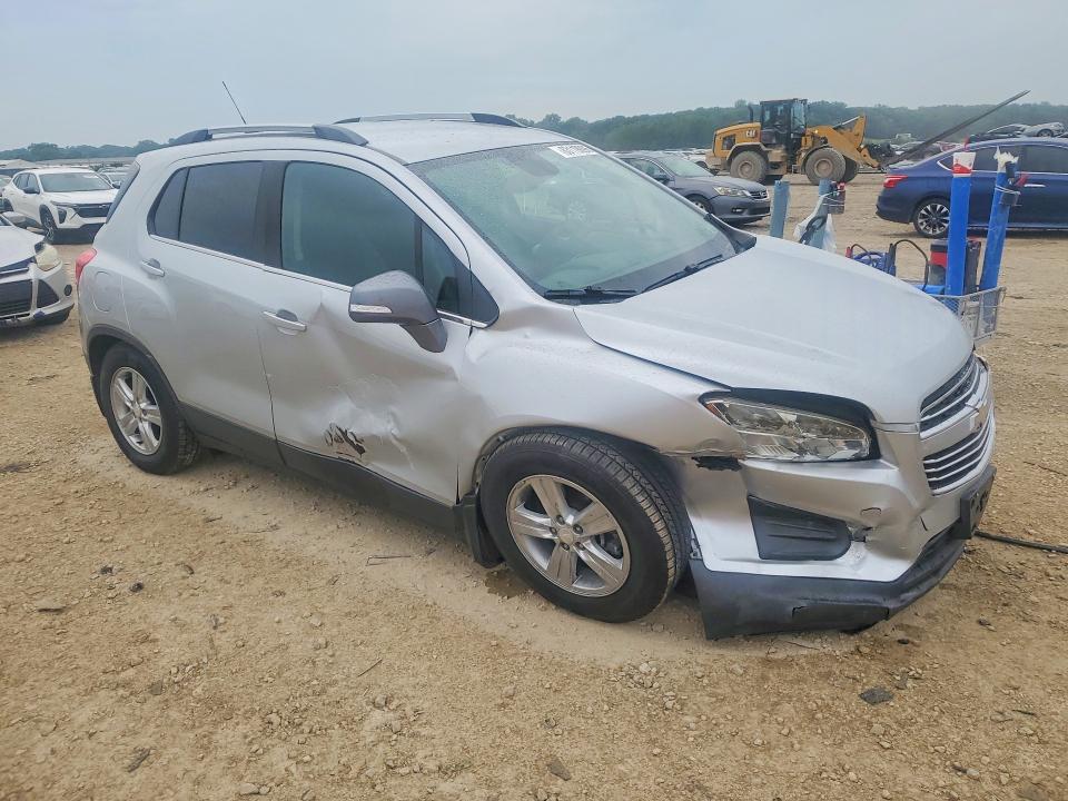 Photo 4 from auction – 2016 CHEVROLET TRAX with VIN 3GNCJLSBXGL267936
