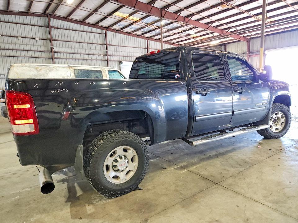Photo 3 from auction – 2008 GMC SIERRA with VIN 1GTHC23628F138007