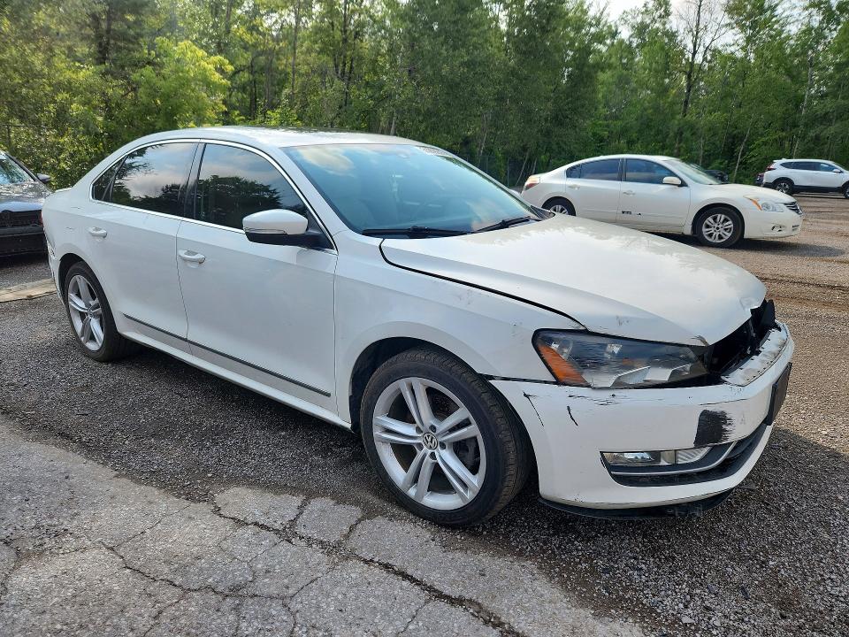 Photo 4 from auction – 2014 VOLKSWAGEN PASSAT with VIN 1VWCS7A31EC082011