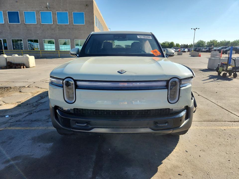 Photo 5 from auction – 2025 RIVIAN R1T with VIN 7FCTGCAA1SN041349