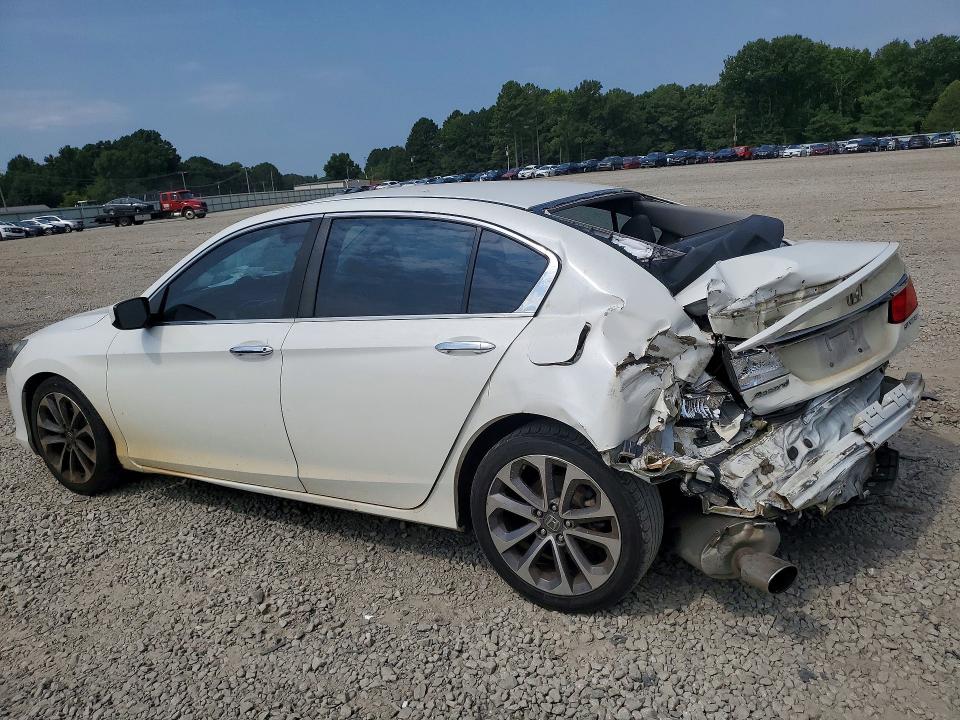 Photo 2 from auction – 2015 HONDA ACCORD with VIN 1HGCR2F59FA058209
