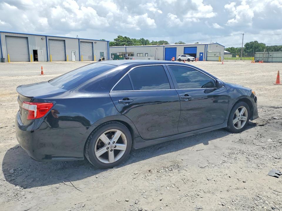 Photo 3 from auction – 2014 TOYOTA CAMRY with VIN 4T1BF1FK0EU337656