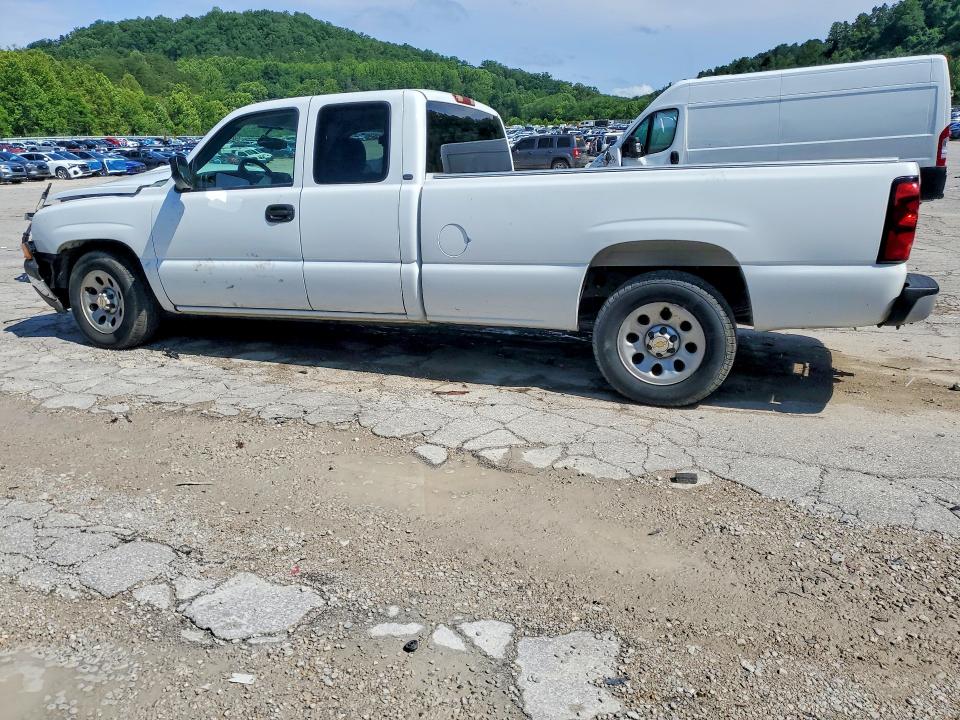 Photo 2 from auction – 2005 CHEVROLET SILVERADO with VIN 1GCEC19T55E278158