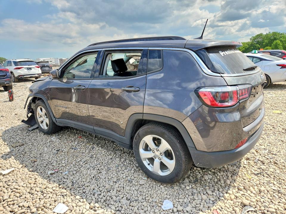 Снимка 2 от търг – 2018 JEEP COMPASS с VIN 3C4NJCBB7JT235311