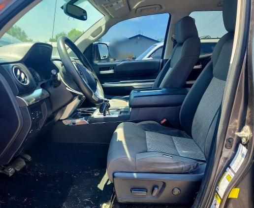 Photo 7 from auction – 2014 TOYOTA TUNDRA with VIN 5TFUY5F10EX362058
