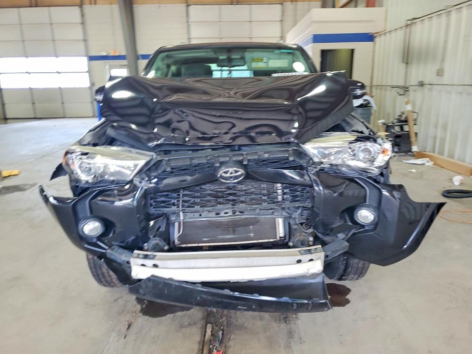 Фото 5 с аукциона – 2016 TOYOTA 4RUNNER с VIN JTEBU5JR5G5356010