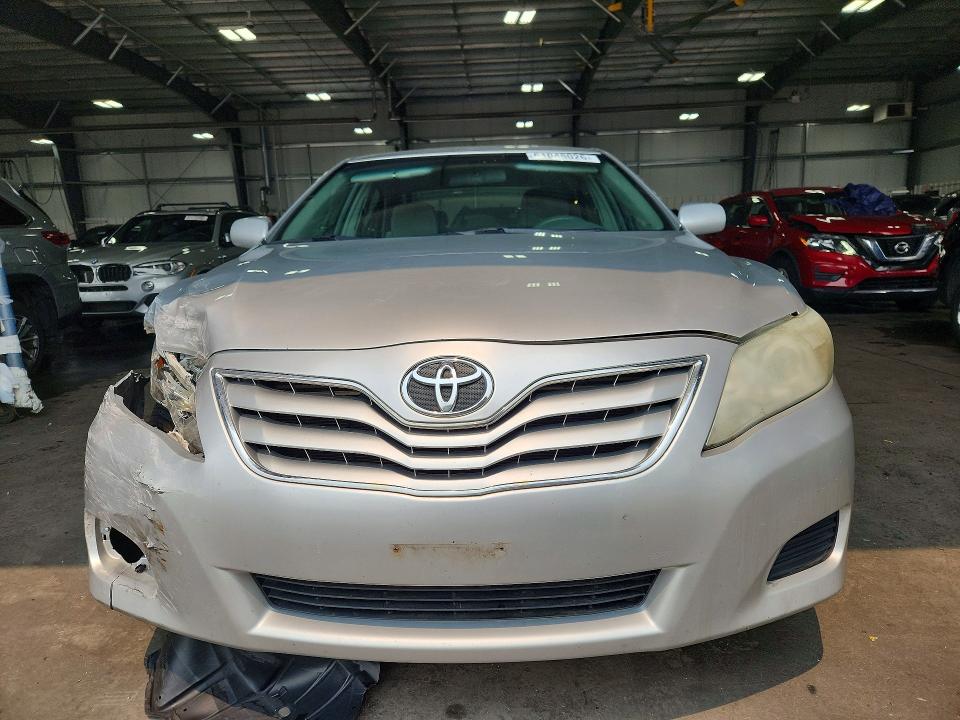 Foto 5 de la subasta – 2011 TOYOTA CAMRY con VIN 4T4BF3EK3BR143217