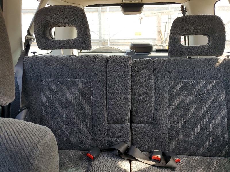 Photo 10 from auction – 2000 HONDA CR-V with VIN JHLRD1864YC007654