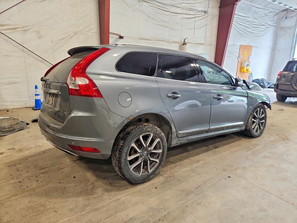 Photo 3 from auction – 2016 VOLVO XC60 with VIN YV449MRKXG2915629