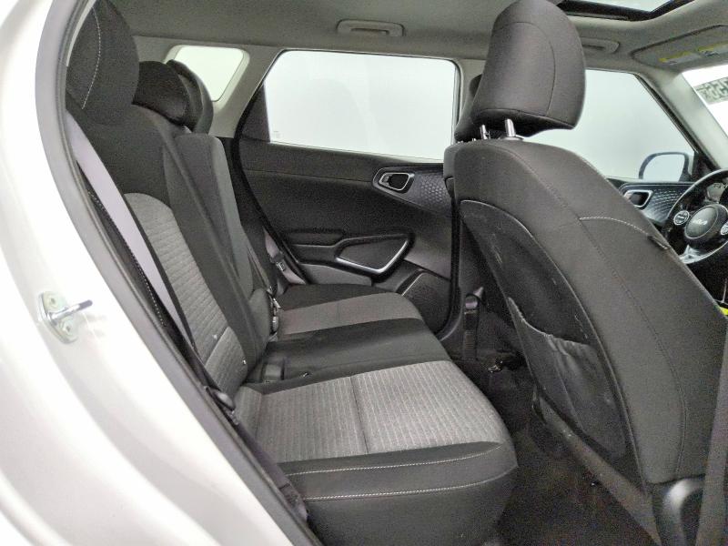 Photo 11 from auction – 2023 KIA SOUL with VIN KNDJ33AUXP7872220