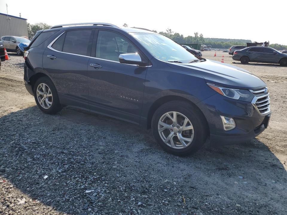 Photo 4 from auction – 2018 CHEVROLET EQUINOX with VIN 3GNAXVEV0JS641085