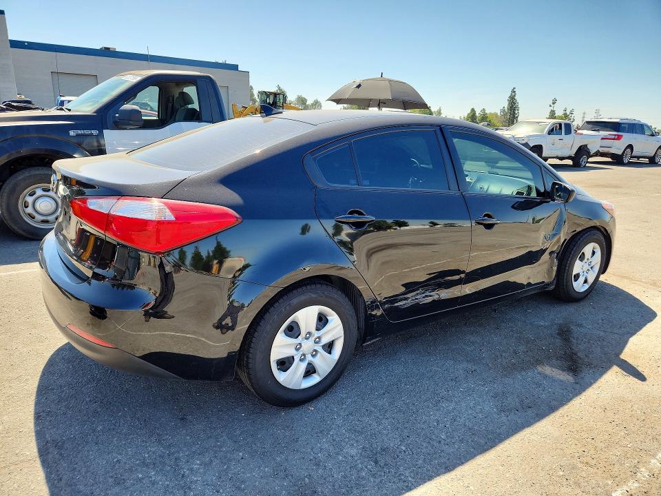 Photo 3 from auction – 2016 KIA FORTE with VIN KNAFK4A69G5550645