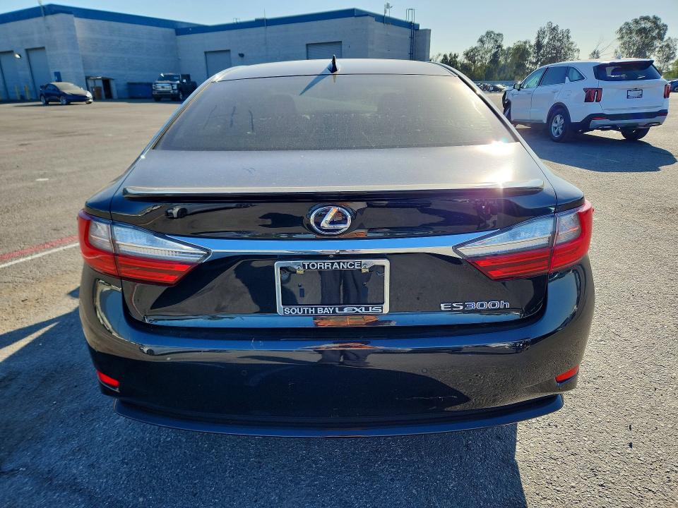 Photo 6 from auction – 2017 LEXUS ES with VIN JTHBW1GG0H2143061