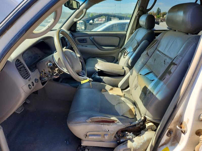 Photo 7 from auction – 2004 TOYOTA SEQUOIA with VIN 5TDZT34A84S211758
