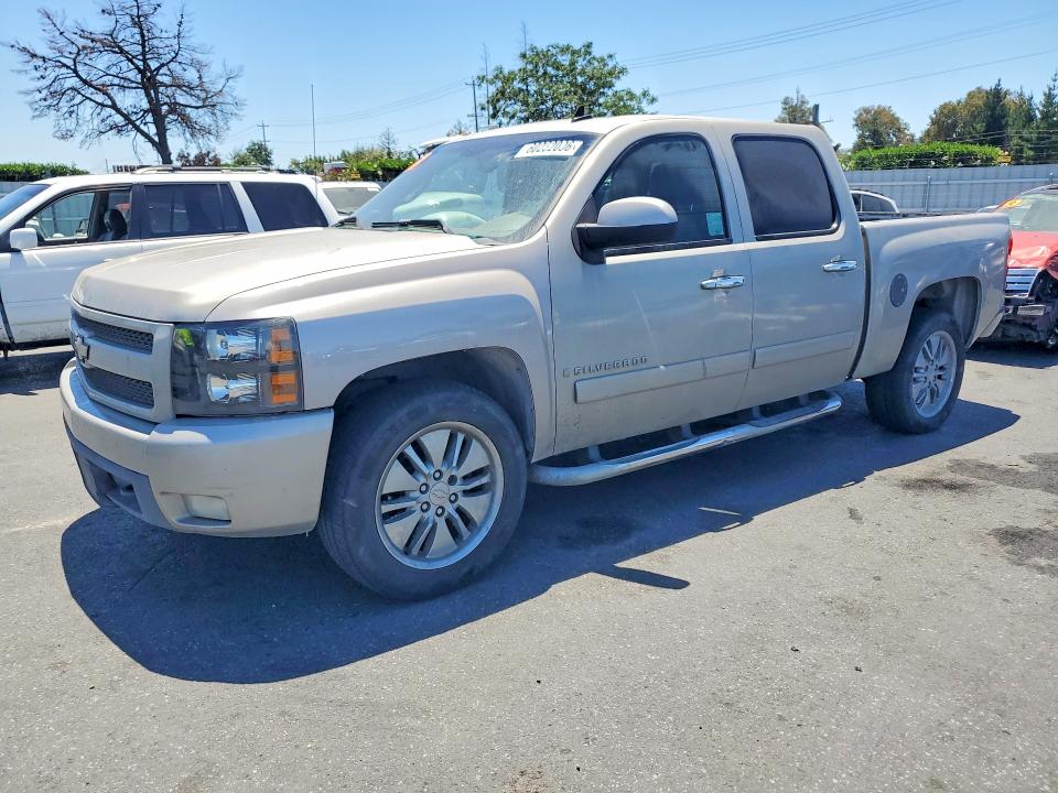 CHEVROLET SILVERADO 2007 with VIN 2GCEC13JX71525881 - Photo from auction