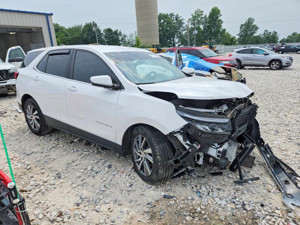 Photo 4 from auction – 2022 CHEVROLET EQUINOX with VIN 3GNAXKEVXNL235572