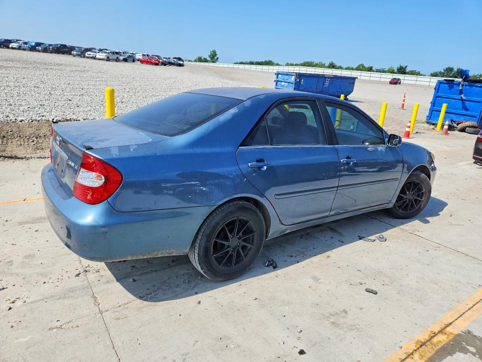 Photo 3 from auction – 2004 TOYOTA CAMRY with VIN 4T1BE32K54U847486