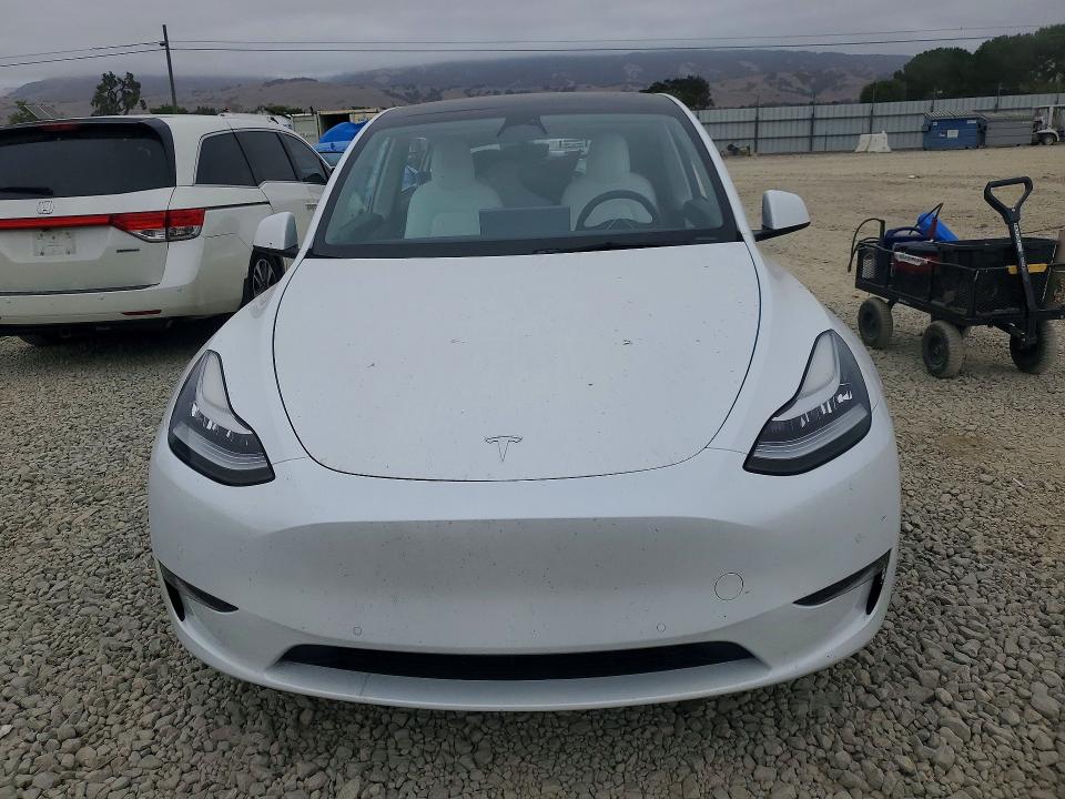 Photo 5 from auction – 2021 TESLA MODEL Y with VIN 5YJYGDEE3MF279011
