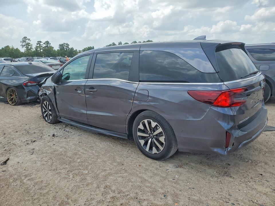 Photo 2 from auction – 2025 HONDA ODYSSEY with VIN 5FNRL6H63SB089948