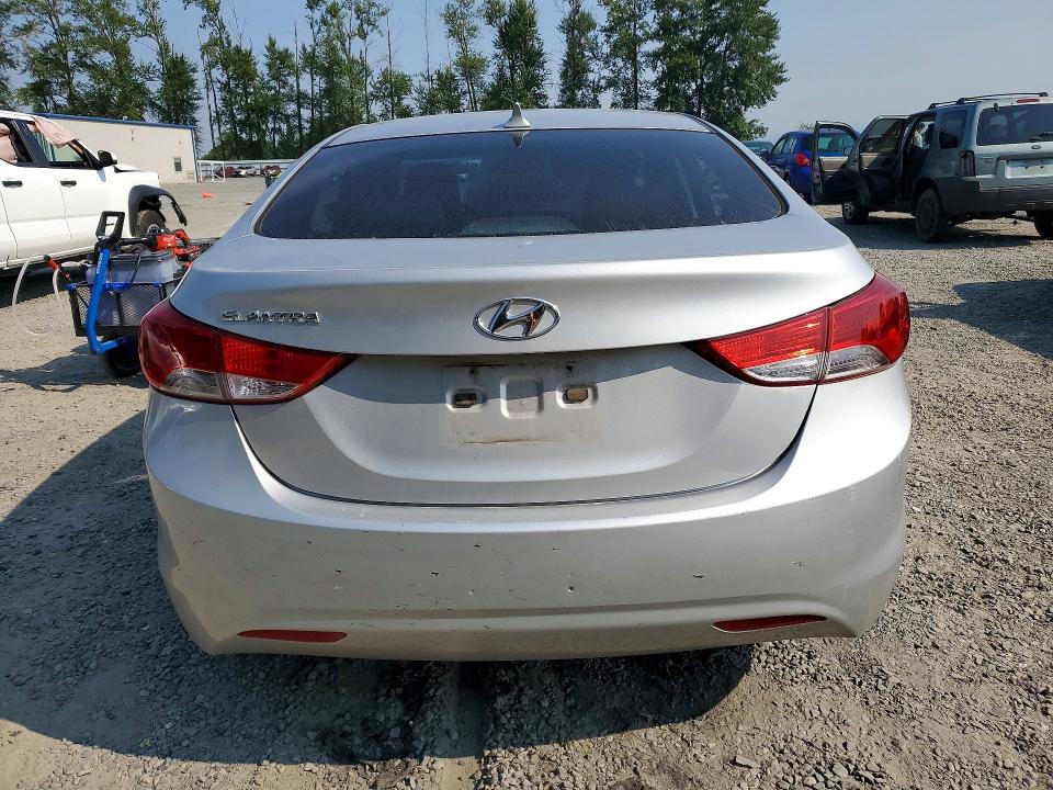 Photo 6 from auction – 2013 HYUNDAI ELANTRA with VIN KMHDH4AE7DU530620