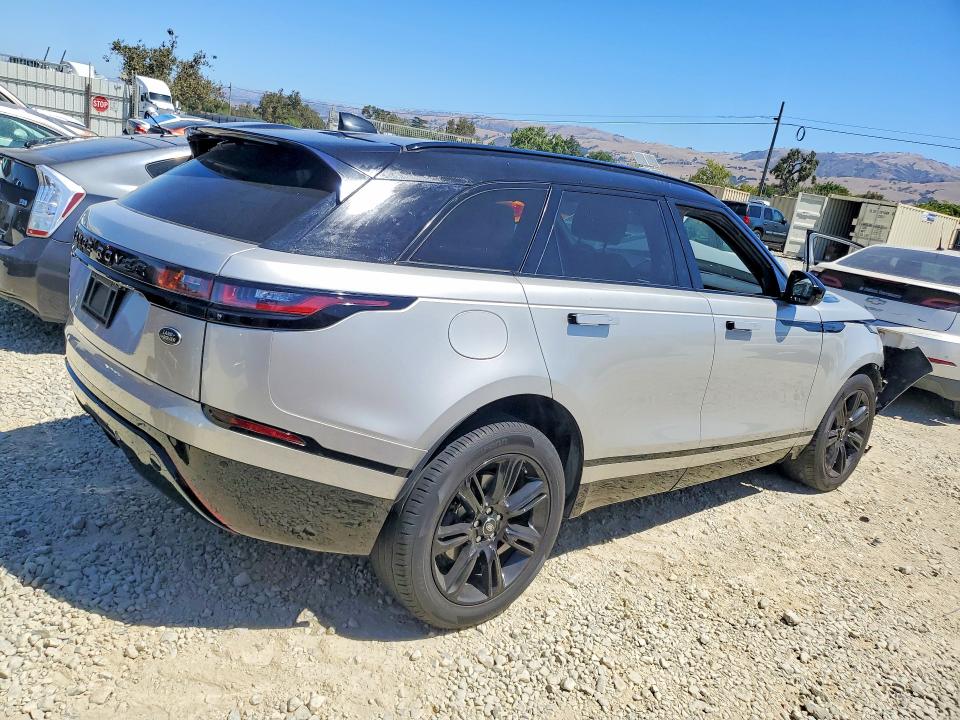 Photo 3 from auction – 2019 LAND ROVER RANGE ROVER VELAR with VIN SALYL2EX4KA212949