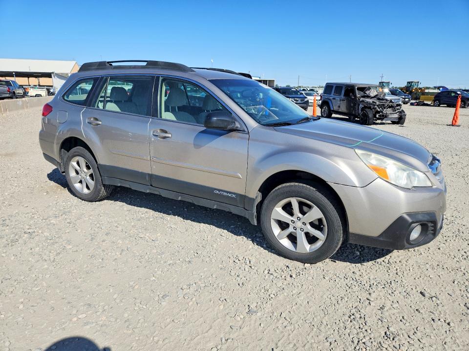 Photo 4 from auction – 2014 SUBARU OUTBACK with VIN 4S4BRBAC7E3209580