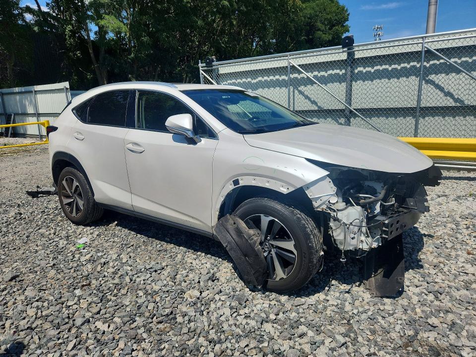 Photo 4 from auction – 2018 LEXUS NX 300 with VIN JTJBARBZXJ2161335
