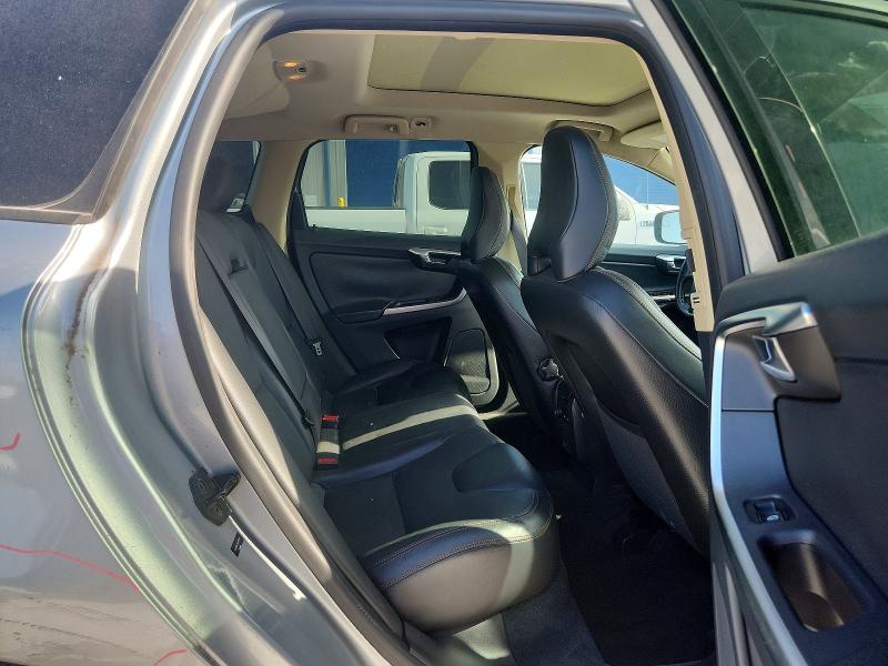 Photo 10 from auction – 2010 VOLVO XC60 with VIN YV4982DL4A2077747