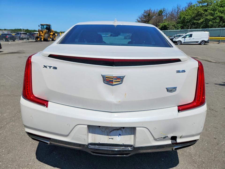 Photo 6 from auction – 2018 CADILLAC XTS with VIN 2G61M5S32J9127730