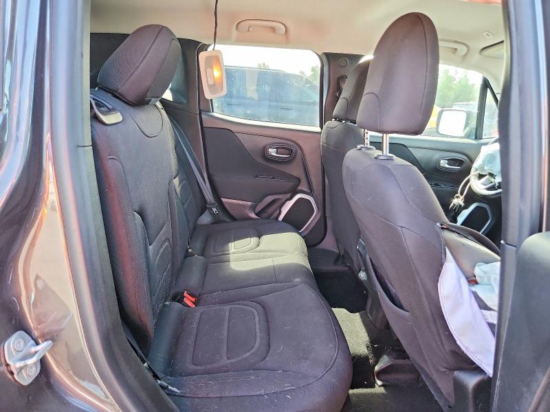 Photo 11 from auction – 2018 JEEP RENEGADE with VIN ZACCJBBB6JPH65326