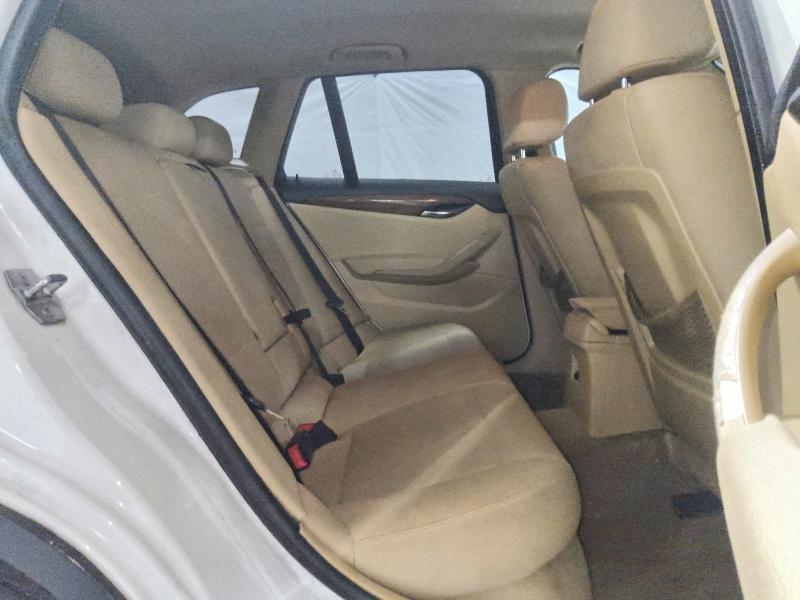Photo 11 from auction – 2015 BMW X1 with VIN WBAVM1C57FV318150