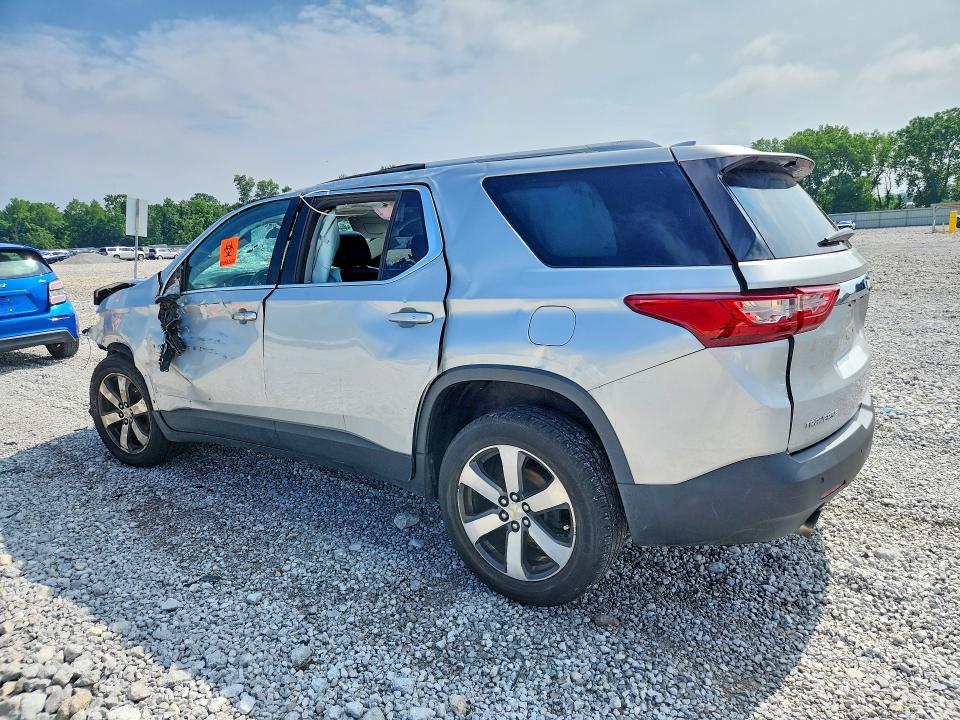 Photo 2 from auction – 2018 CHEVROLET TRAVERSE with VIN 1GNERHKW3JJ214673