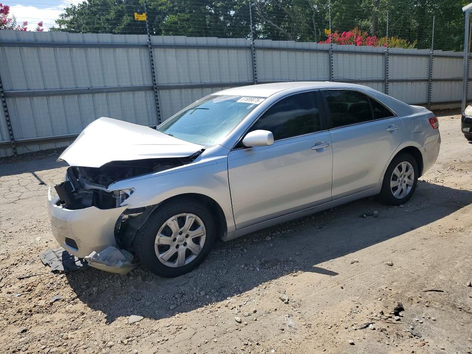 2010 TOYOTA CAMRY - Търг №61889076