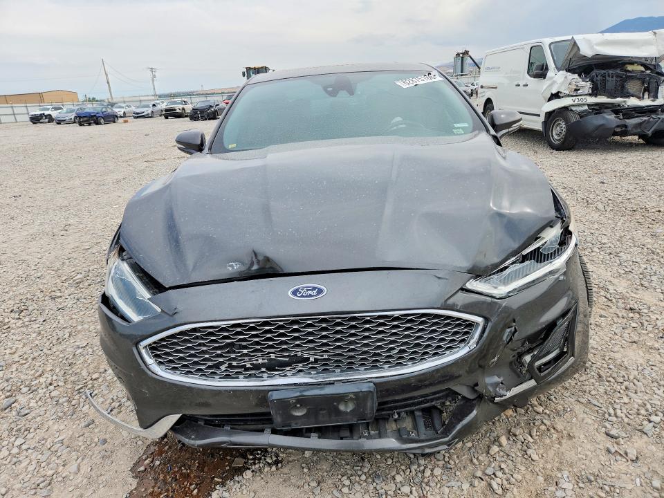 Photo 5 from auction – 2019 FORD FUSION with VIN 3FA6P0RU2KR106471