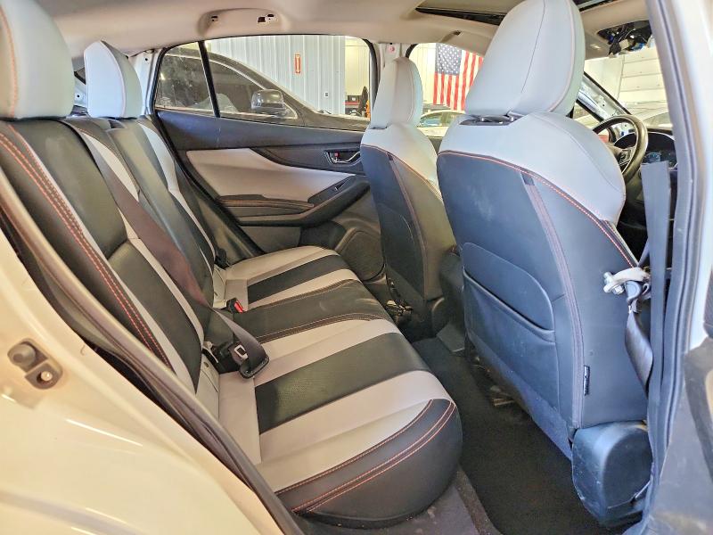 Photo 11 from auction – 2018 SUBARU CROSSTREK with VIN JF2GTAMC8JH210673